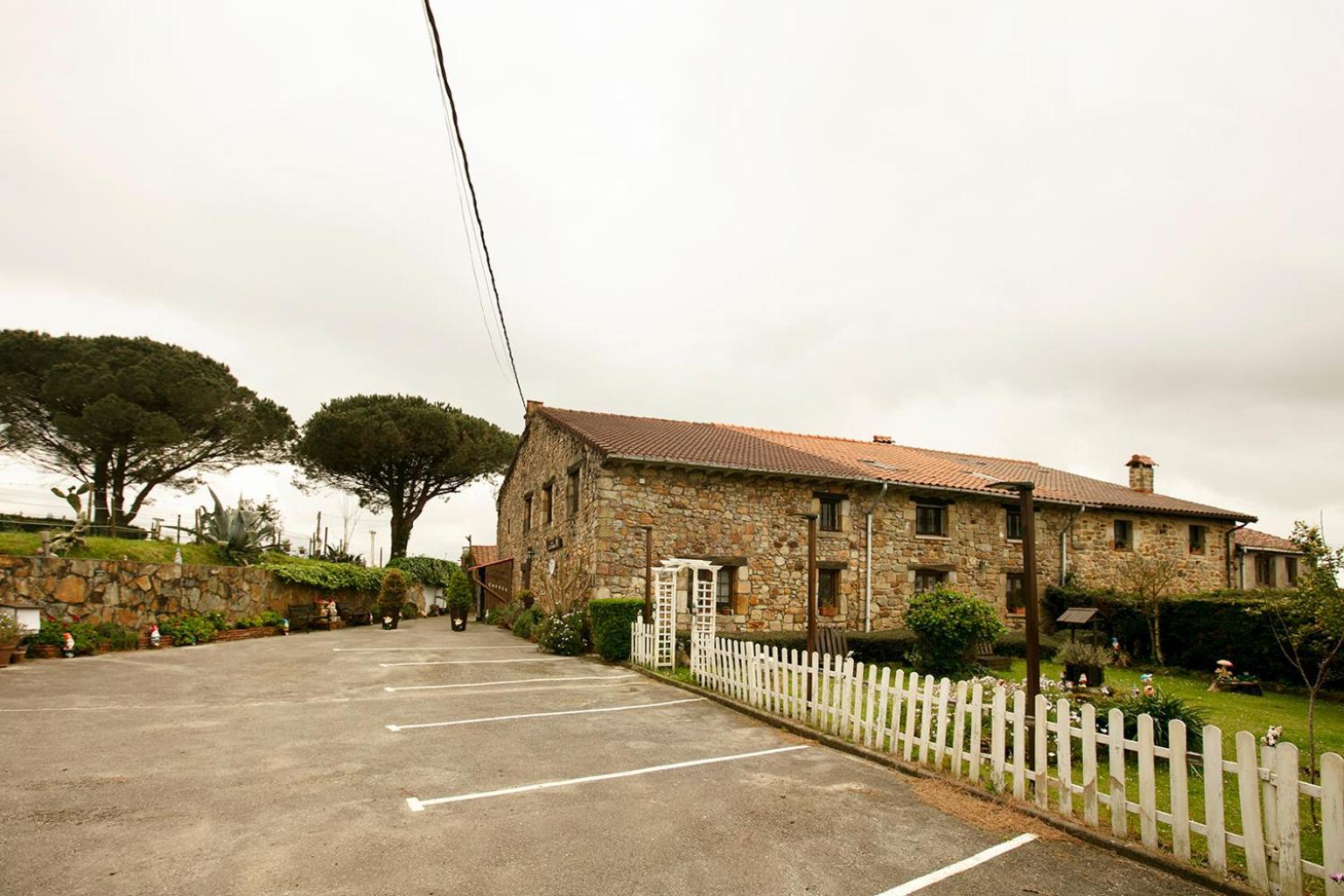 Posada La Herradura Liermo Exterior foto